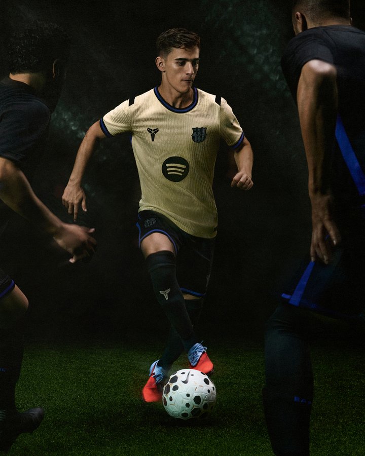 stroje wyjazdowe Barcelony